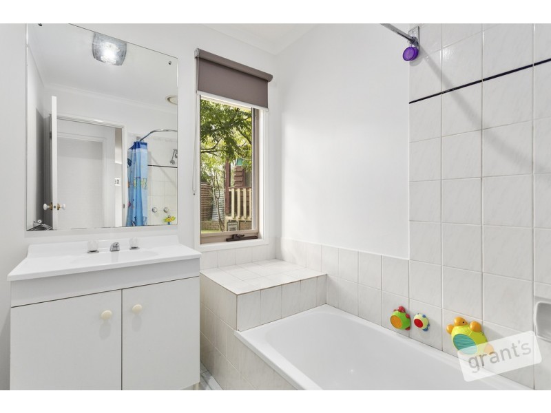 5 Gibb Court, Pakenham VIC 3810