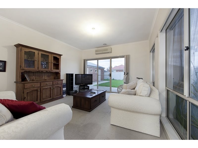 5 Avoca Place, Pakenham VIC 3810