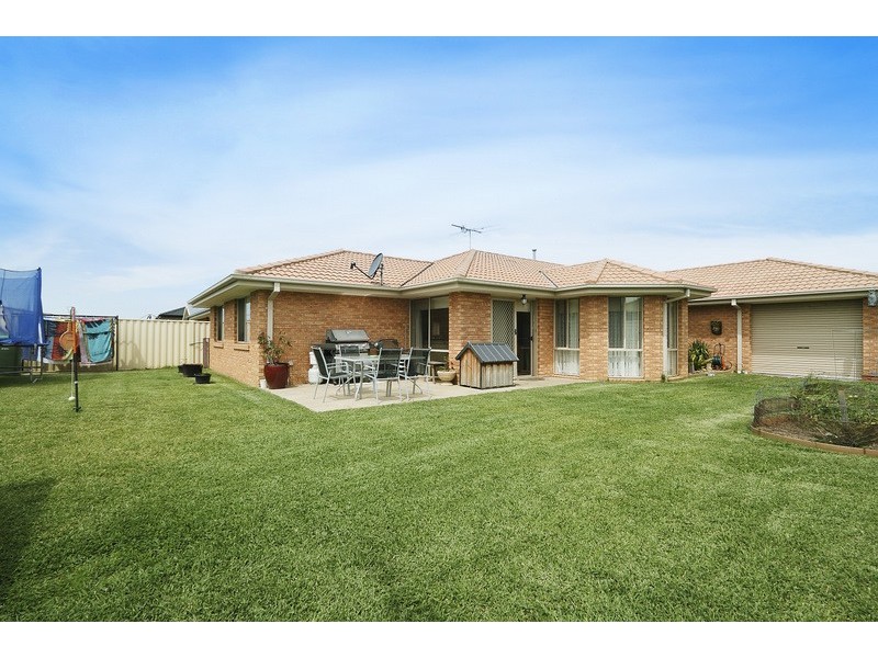 17 Jacaranda Way, Pakenham VIC 3810