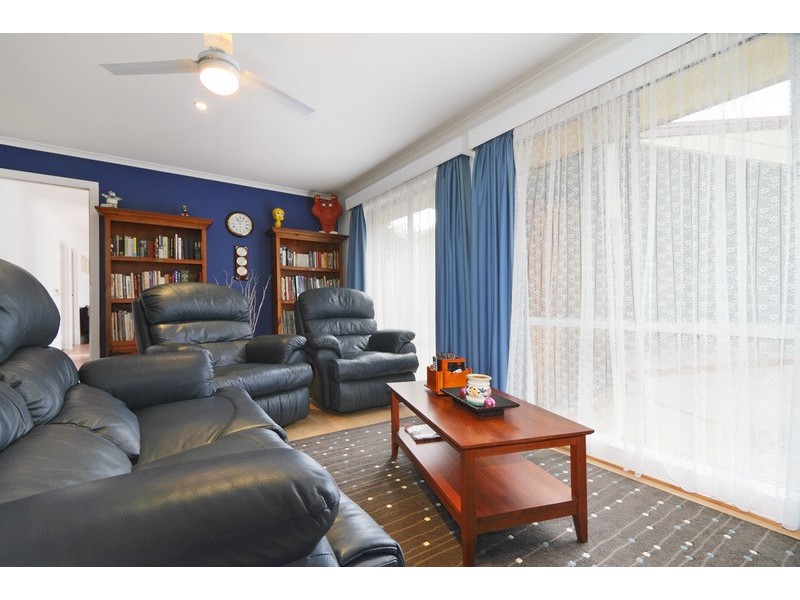 5 McMaster Court, Pakenham VIC 3810