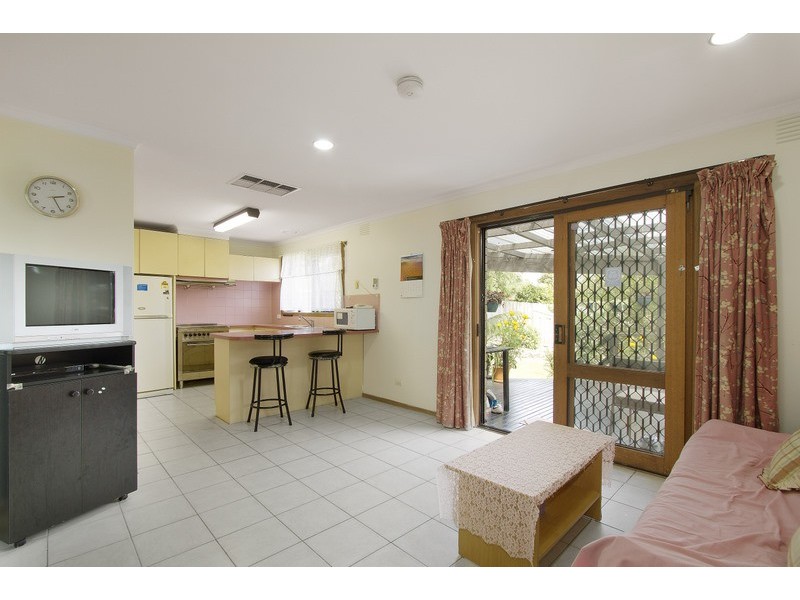 15 Throsby Close, Endeavour Hills VIC 3802