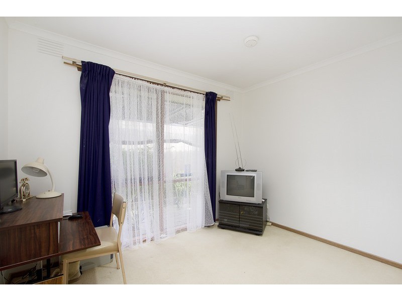 15 Throsby Close, Endeavour Hills VIC 3802