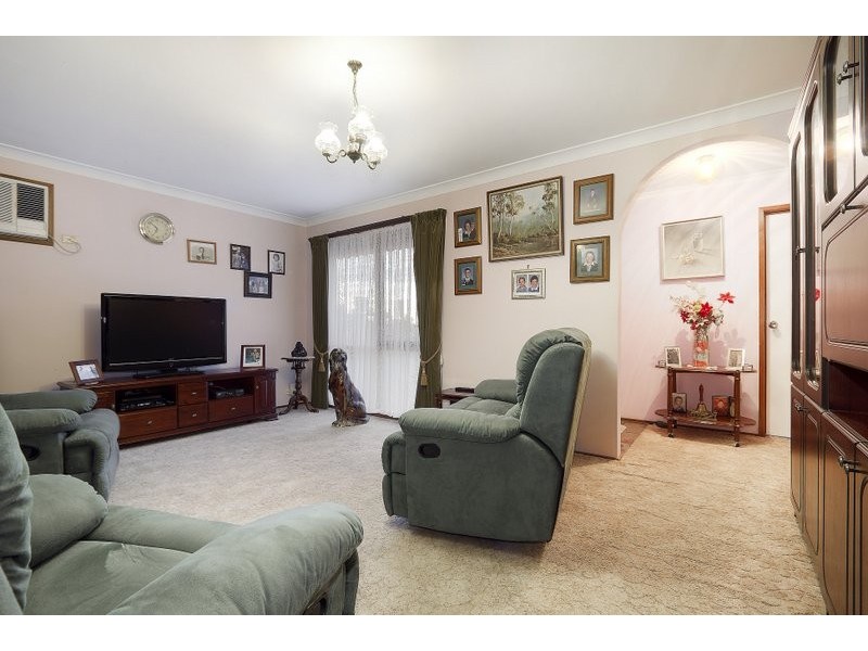 64 Racecourse Road, Pakenham VIC 3810