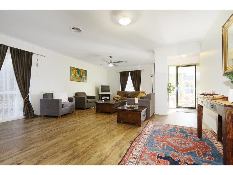 12 Cider Link, Pakenham VIC 3810