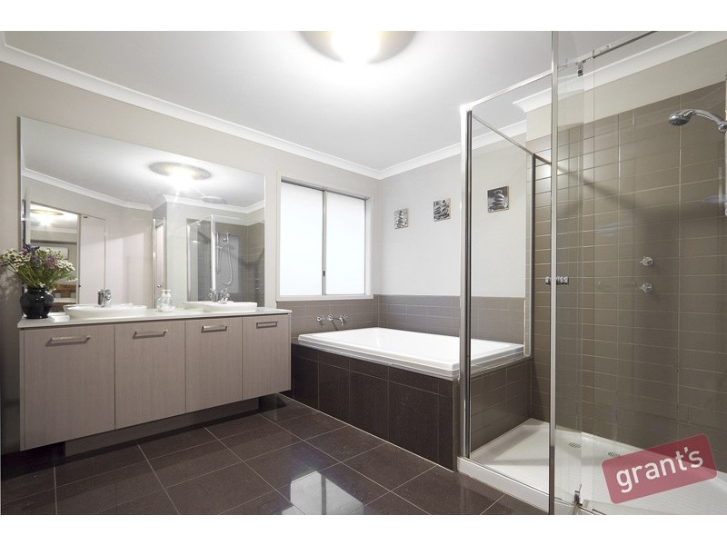 1 Goulburn Place, Pakenham VIC 3810