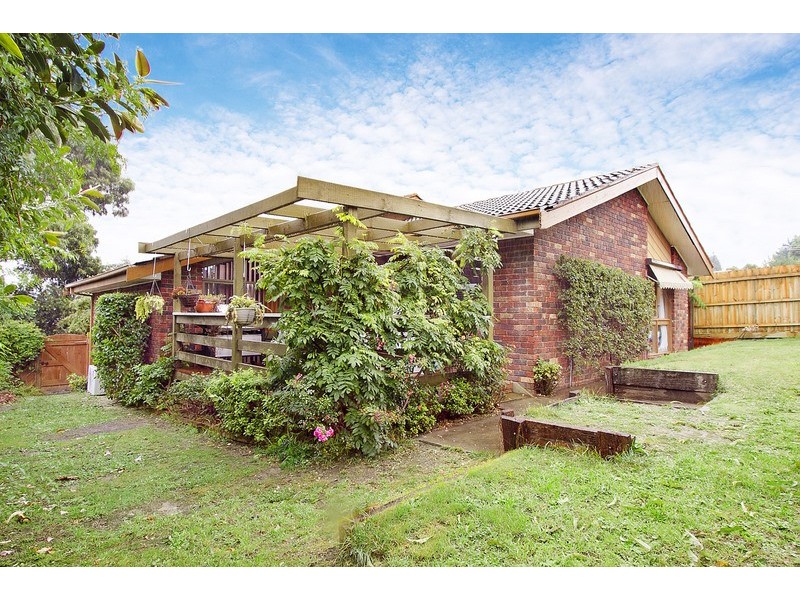 87 John Fawkner Drive, Endeavour Hills VIC 3802