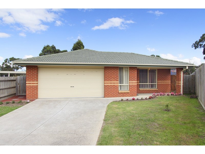 23 Osborn Grove, Pakenham VIC 3810