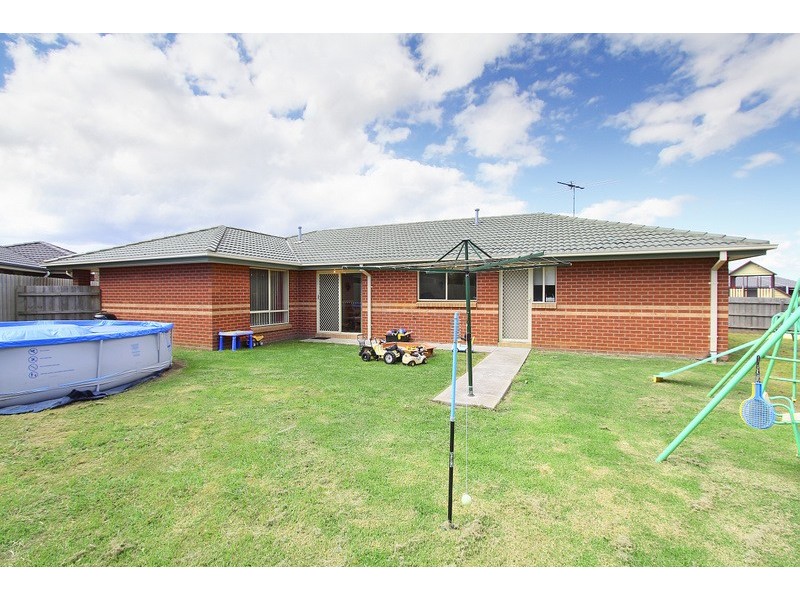 23 Osborn Grove, Pakenham VIC 3810