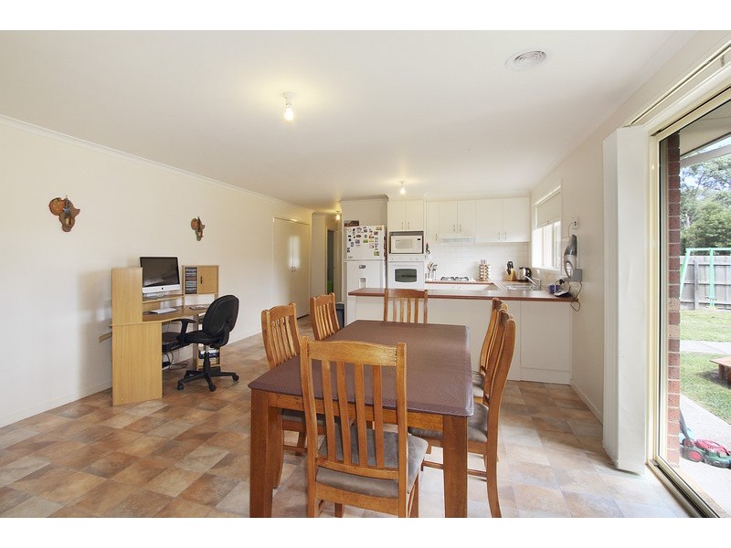 23 Osborn Grove, Pakenham VIC 3810