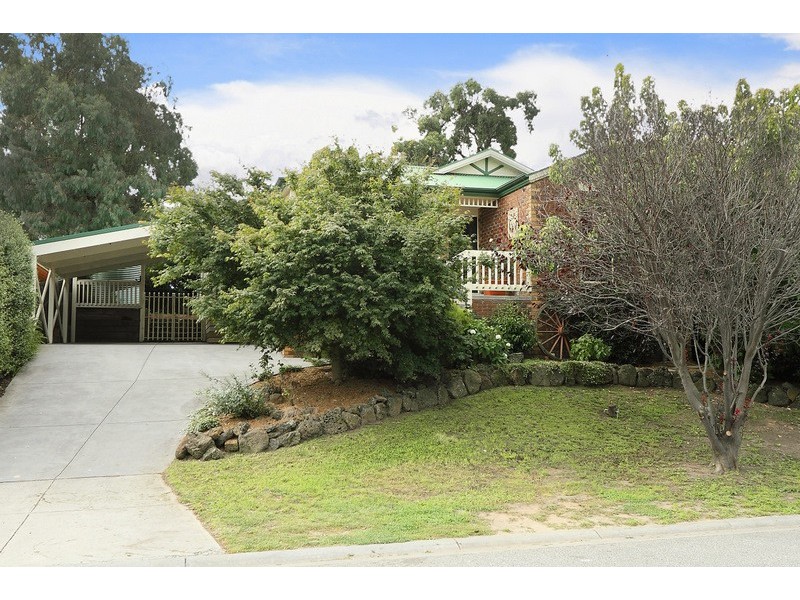 20 Breyleigh Drive, Pakenham VIC 3810