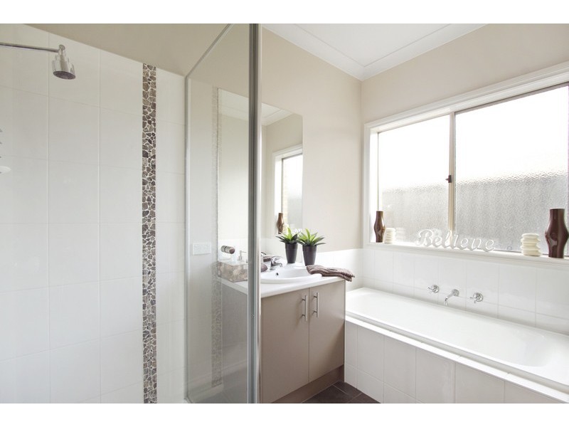 39 Sarton Link, Pakenham VIC 3810