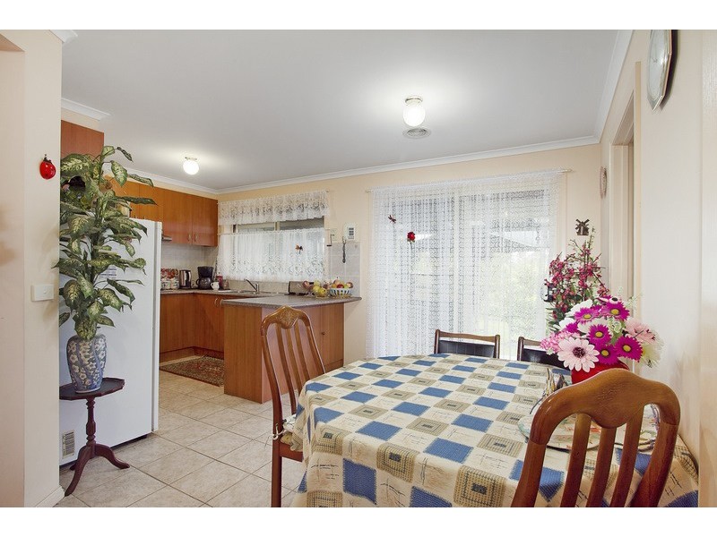 14 Ebony Drive, Pakenham VIC 3810