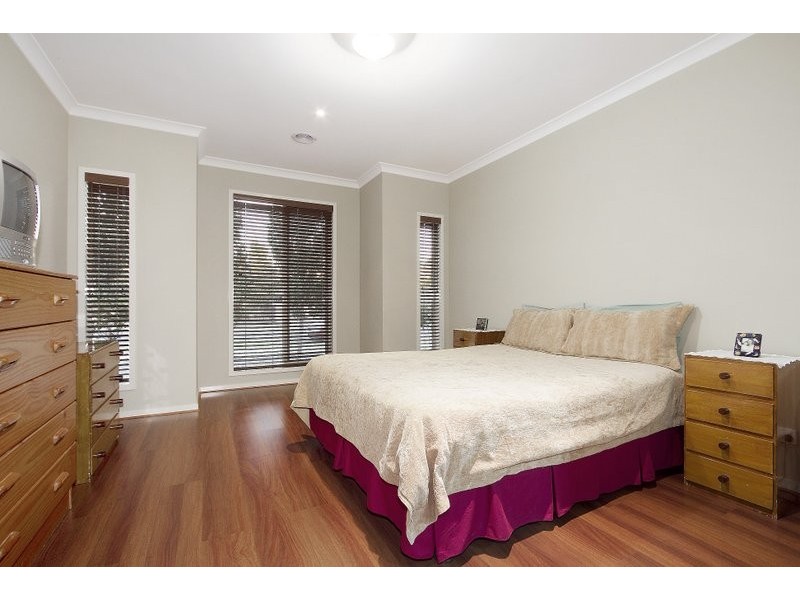 8 Botanic Drive, Pakenham VIC 3810