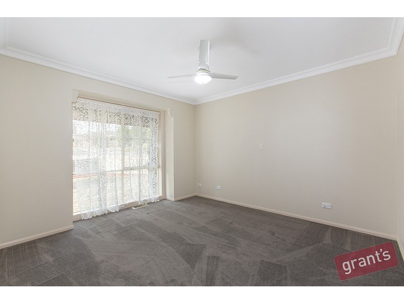 8 Jarrah Court, Pakenham VIC 3810