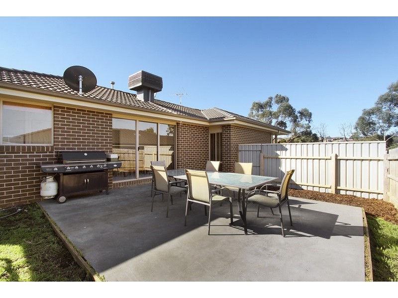 23 Riviera Drive, Pakenham VIC 3810