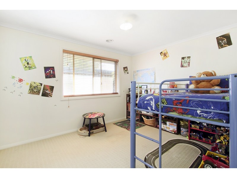 23 Riviera Drive, Pakenham VIC 3810