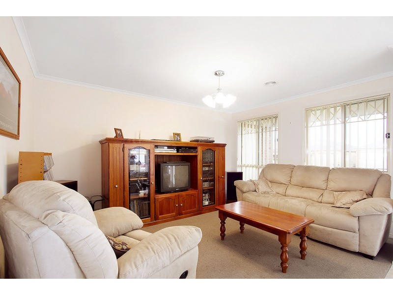 37 Storey Drive, Pakenham VIC 3810