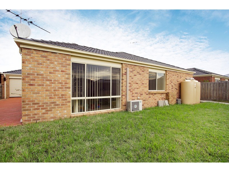 37 Storey Drive, Pakenham VIC 3810