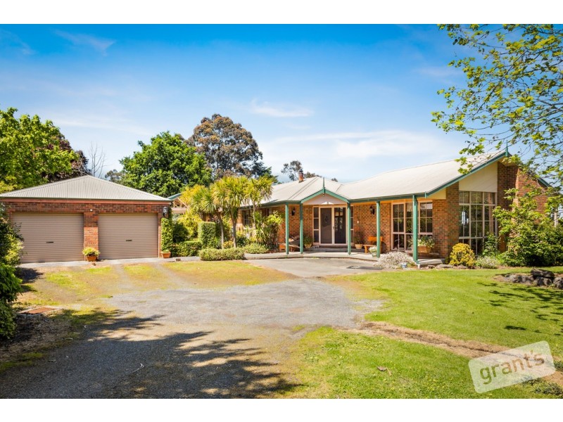 30 Mullane Road, Pakenham VIC 3810