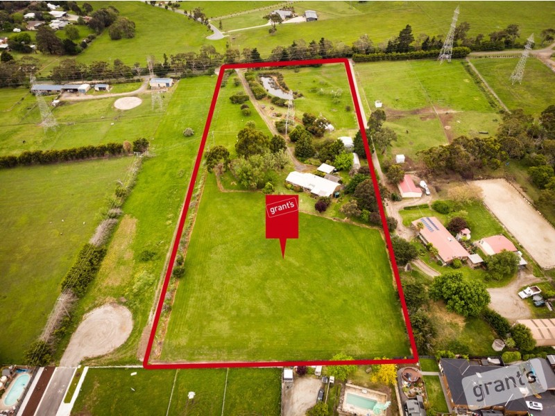 30 Mullane Road, Pakenham VIC 3810