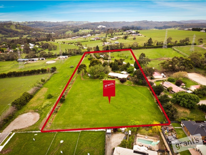 30 Mullane Road, Pakenham VIC 3810