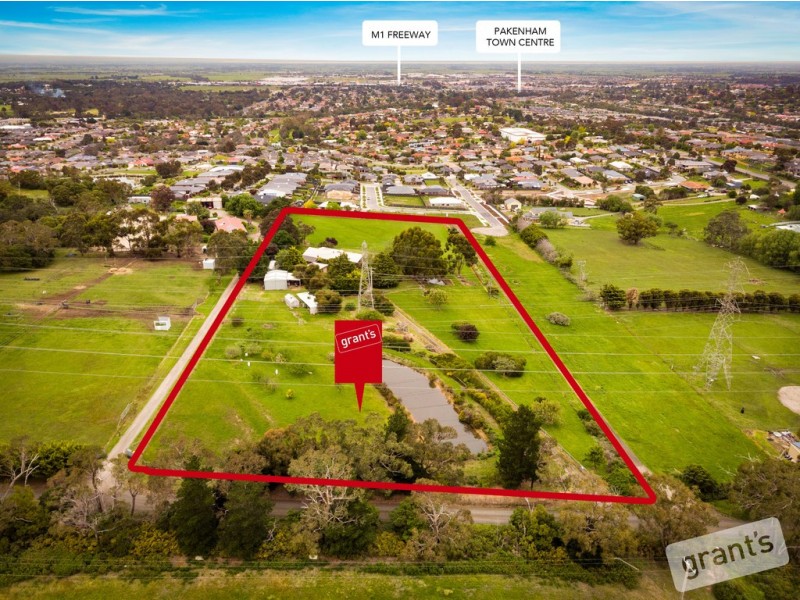 30 Mullane Road, Pakenham VIC 3810