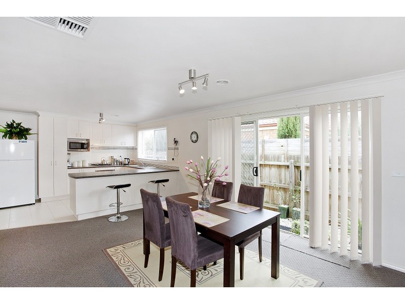 21 Grice Quadrant, Pakenham VIC 3810