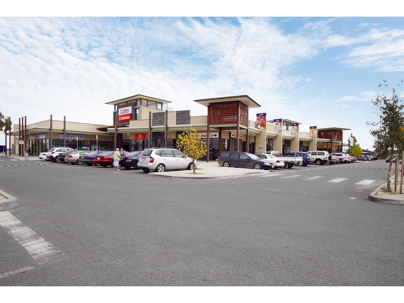 13 Grice Quadrant, Pakenham VIC 3810