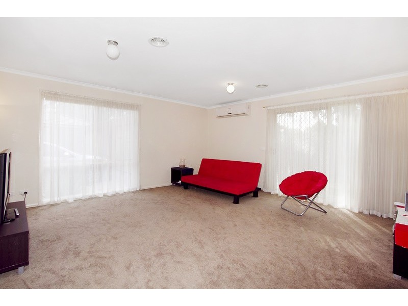 3/21 Pakenham Road, Pakenham VIC 3810