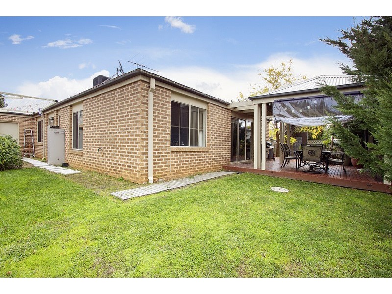 8 Riley Court, Pakenham VIC 3810