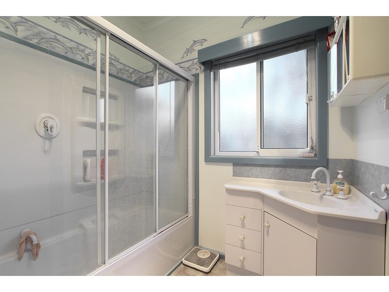 11 Princes Hwy, Pakenham VIC 3810