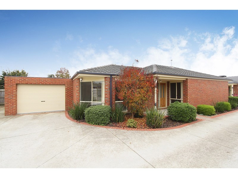 4/11 King Street, Pakenham VIC 3810