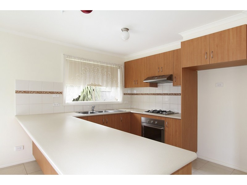 4/11 King Street, Pakenham VIC 3810