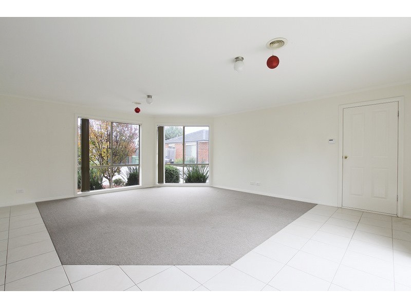 4/11 King Street, Pakenham VIC 3810