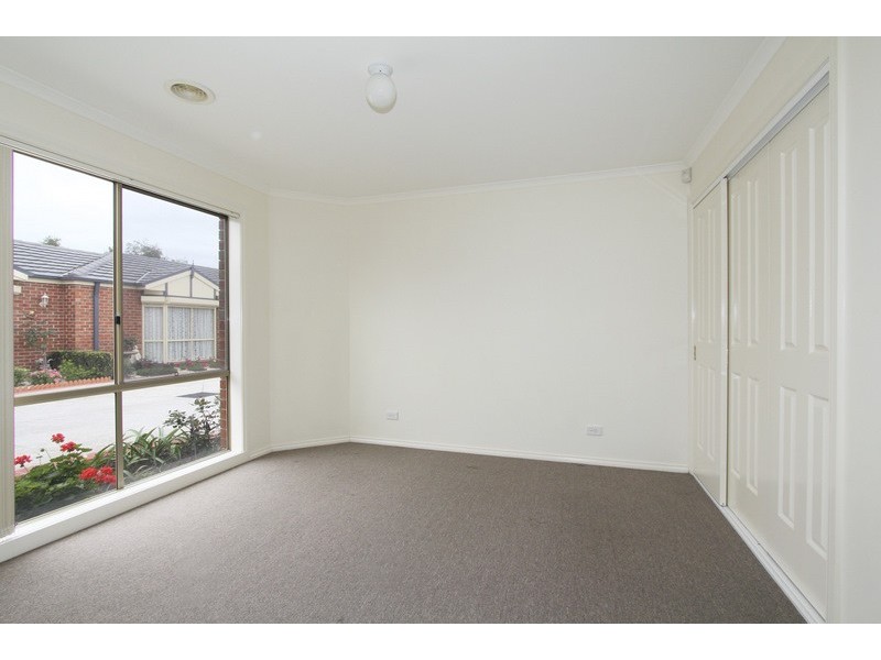 4/11 King Street, Pakenham VIC 3810