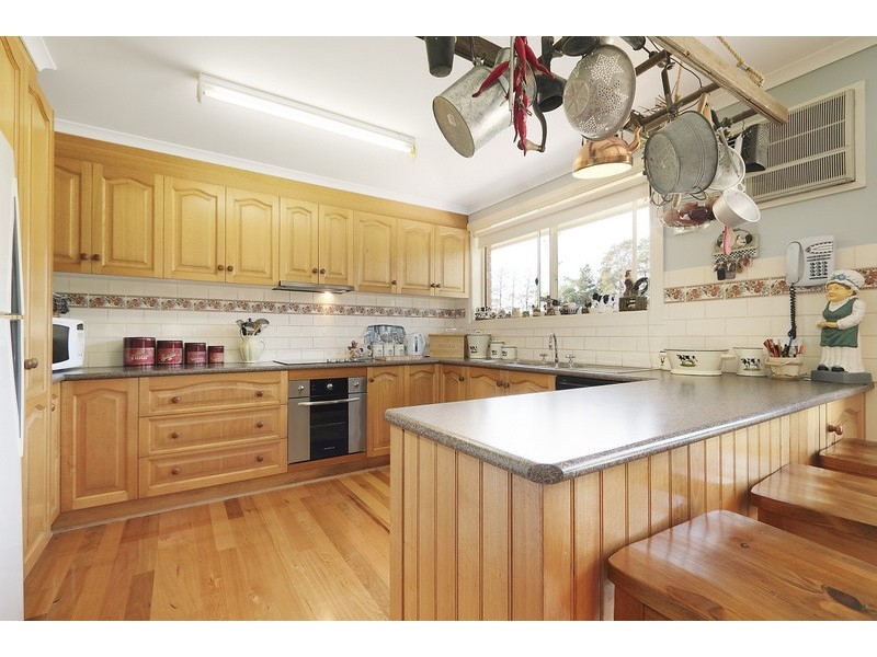 15 Knights Road, Bunyip VIC 3815