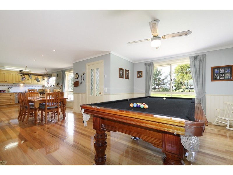 15 Knights Road, Bunyip VIC 3815