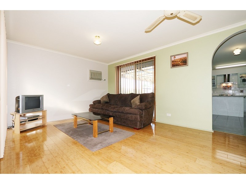 48 Bluegrass Crescent, Pakenham VIC 3810