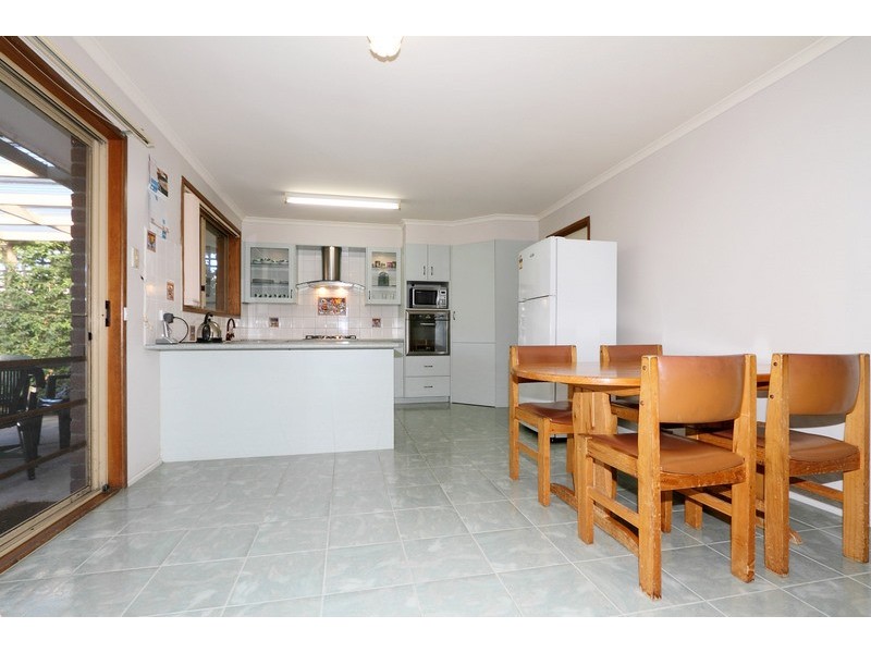 48 Bluegrass Crescent, Pakenham VIC 3810