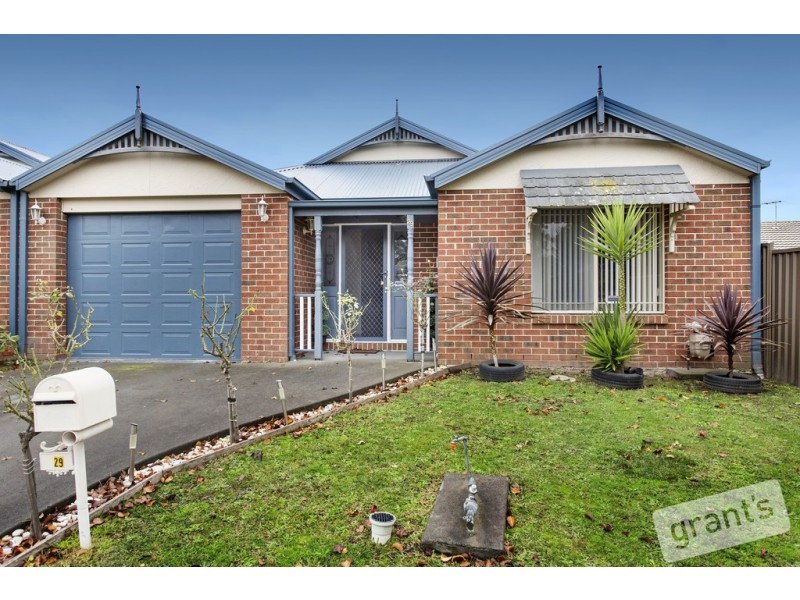 29 Grand Central Boulevard, Pakenham VIC 3810