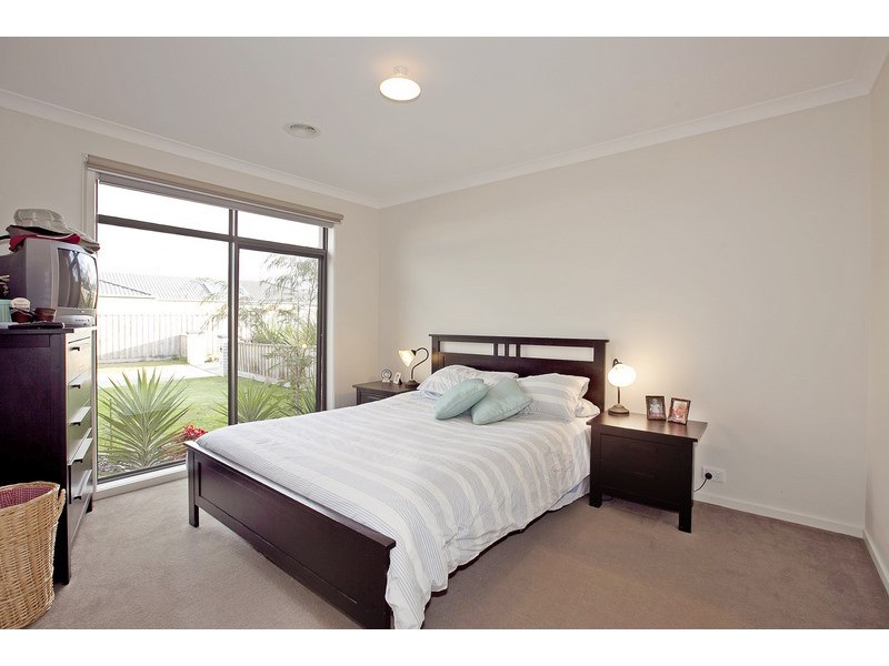 18 Marquis Court, Pakenham VIC 3810