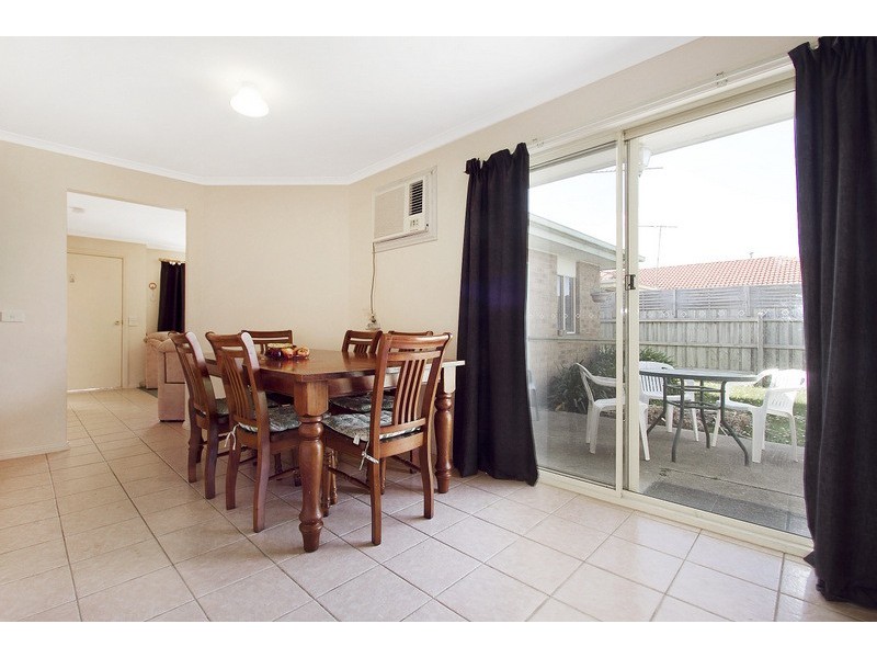 18 Grevillea Place, Pakenham VIC 3810