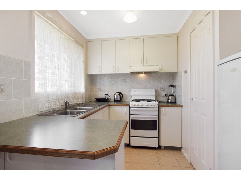 18 Grevillea Place, Pakenham VIC 3810