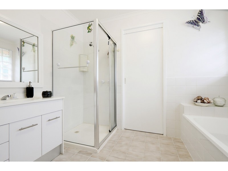 5 McMaster Court, Pakenham VIC 3810