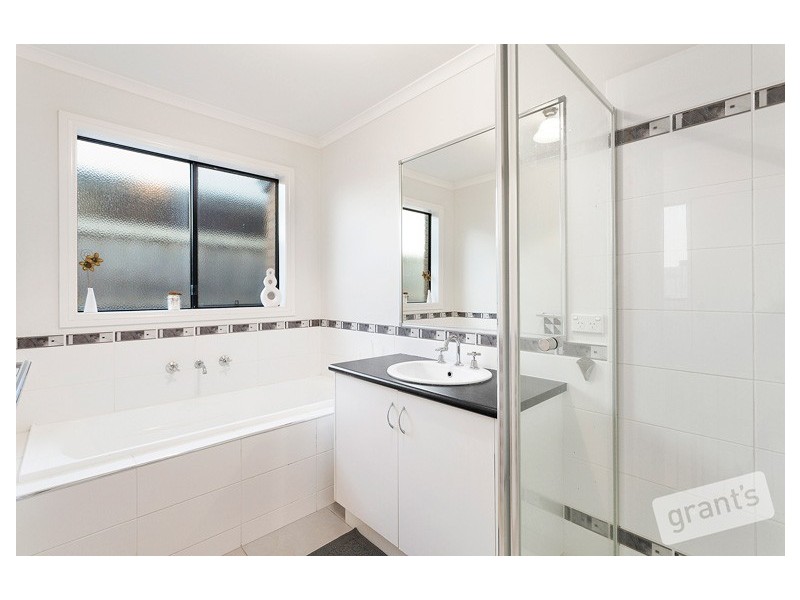 110 Webster Way, Pakenham VIC 3810