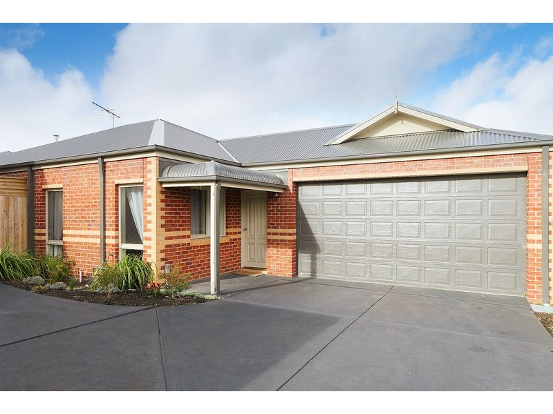 3/35  Princes Hwy, Pakenham VIC 3810