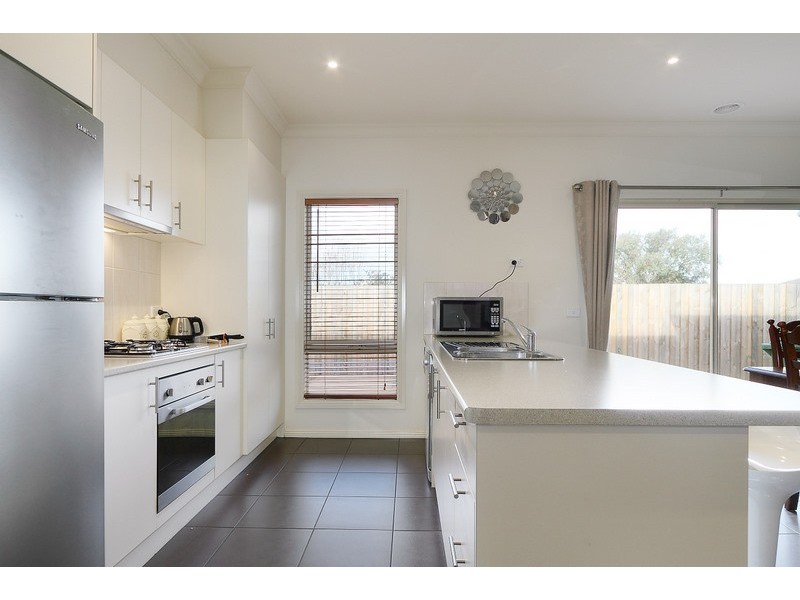 3/35  Princes Hwy, Pakenham VIC 3810