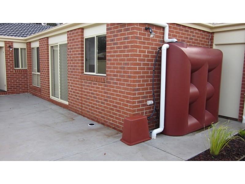 2 Pomegranate Way, Pakenham VIC 3810