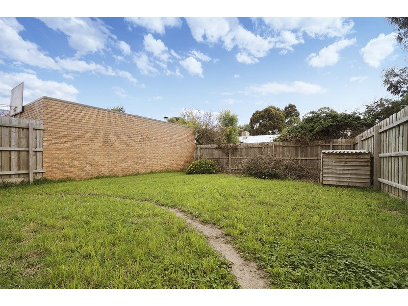 2/47 Howey Road, Pakenham VIC 3810