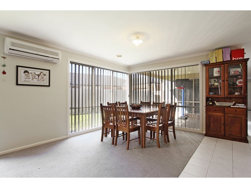 10 Camelia Way, Pakenham VIC 3810